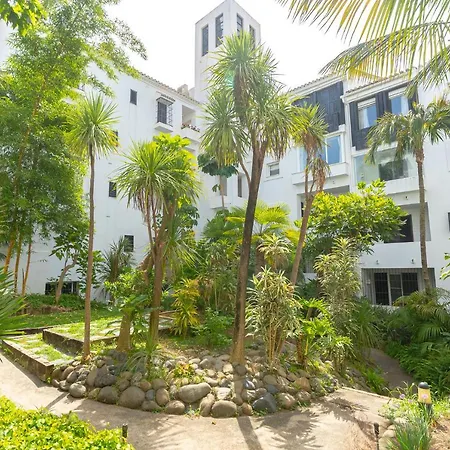 Beachfront Complex Jardines De Golondrinas Elviria Марбелья