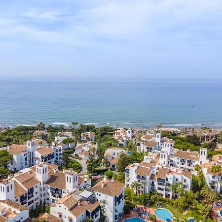 Beachfront Complex Jardines De Golondrinas Elviria *
