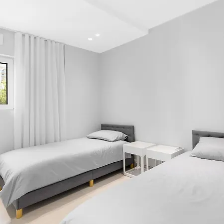 Beachfront Complex Jardines De Golondrinas Elviria 马尔韦利亚