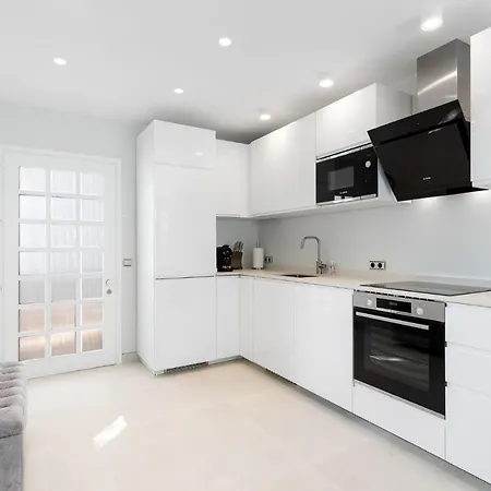 Beachfront Complex Jardines De Golondrinas Elviria Appartement *